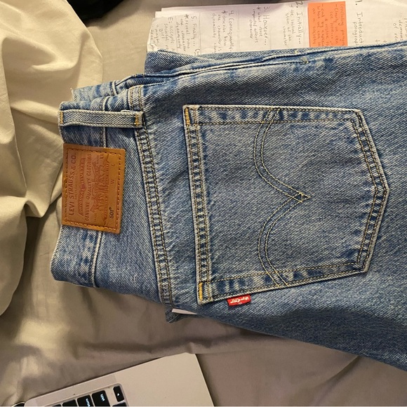 Levi’s Classic 501 Jeans - Picture 3 of 7